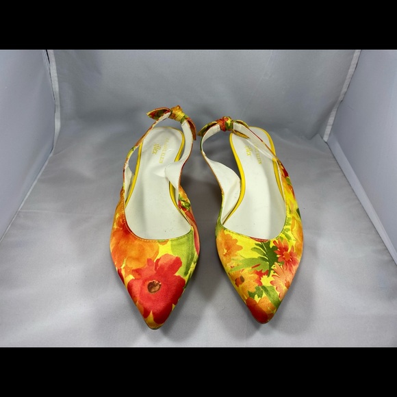 Floral Kitten Heels - Picture 1 of 4